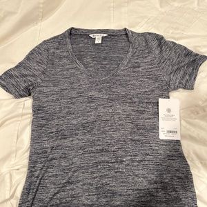Athleta tshirt